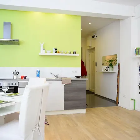 3 Zentrum , Kontaktloser Check In Apartment